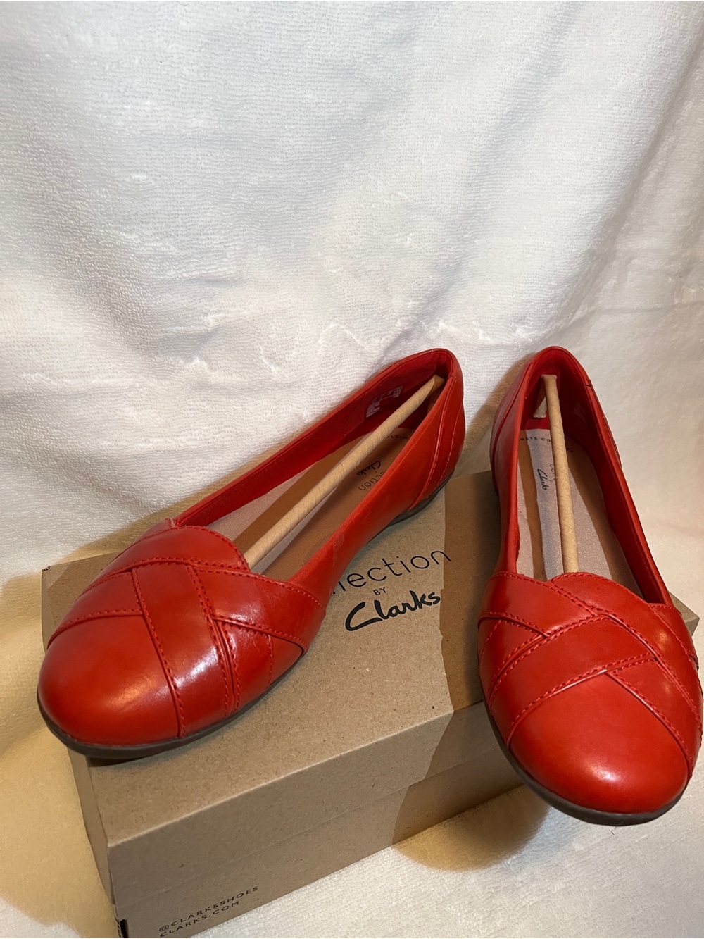 Clarks Gracelin Mia Red Leather Ballet Flats - NWT - 8W